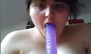 Fille pornos français gratuit en satin culotte se masturbe devant webcam