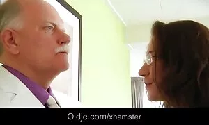 La femme prend porno acteur francais les premiers films de 10 pouces du mari avec la BBC